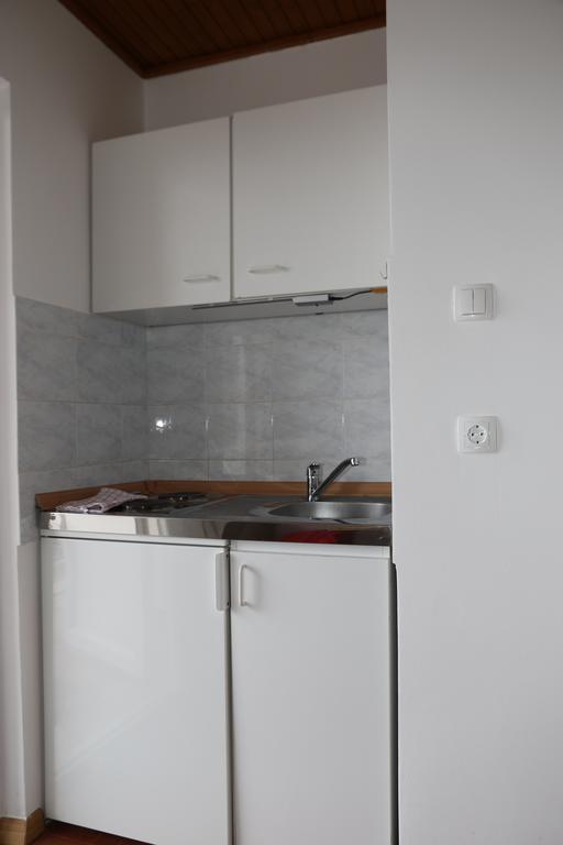 Apartmani Villa Christina Ičići Eksteriør billede